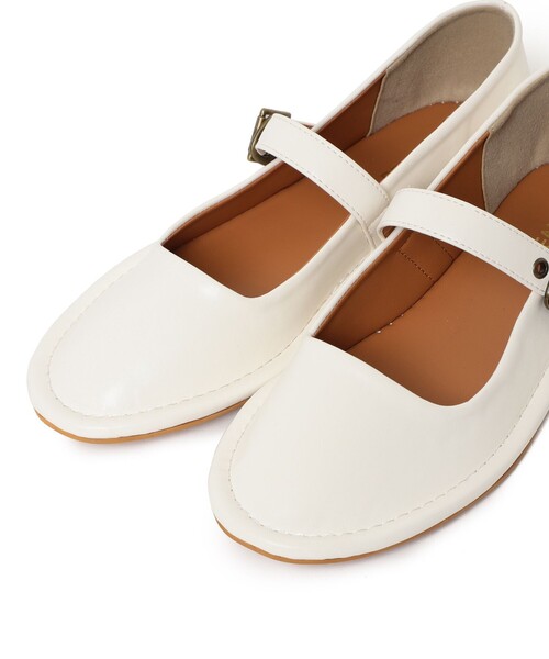 BEAMS BOY(ビームスボーイ)の「メリージェーン シューズ(バレエシューズ・レディース・ブラック/ホワイト・24/23.5/23/25/24.5)」の4枚目の写真