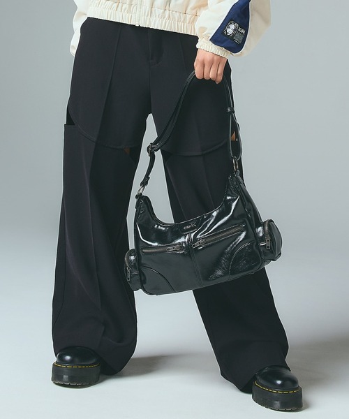 X-girl（エックスガール）の「CURVED CUT PANELED PANTS（スラックス・レディース・グレー/ブラック・S/M）」の2枚目の写真