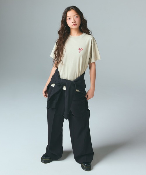X-girl（エックスガール）の「CURVED CUT PANELED PANTS（スラックス・レディース・グレー/ブラック・S/M）」の17枚目の写真
