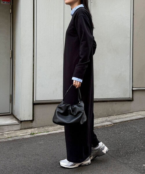 fredy emue（フレディエミュ）の「ジョーゼットベルト付きワンピース（ワンピース・レディース・ブラック/チャコールグレー・38/36）」の4枚目の写真