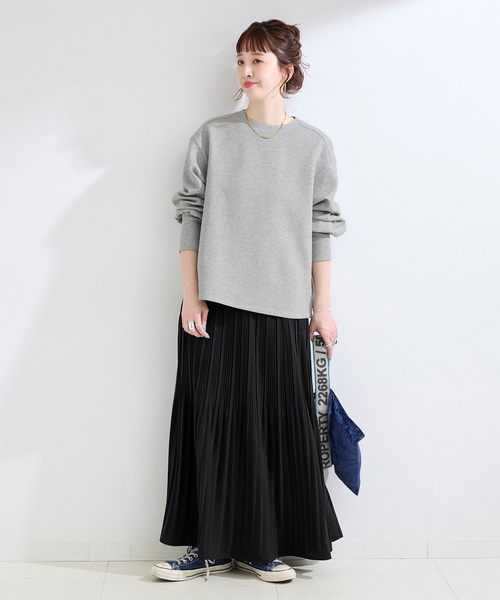 B.C STOCK(ベーセーストック)の「《2点セット》ダンボールプルオーバー/キャミワンピースセット(ワンピース・レディース・ホワイト/チャコールグレー・FREE)」の1枚目の写真