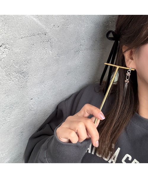 tone(トーン)の「【musk】インパクトチェーンのピアス(MA)(ピアス(両耳用)・レディース・シルバー・FREE)」の2枚目の写真
