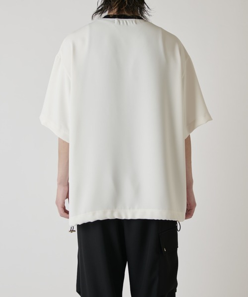 CULLNI(クルニ)の「【CULLNI exclusive for Lui's】ハーフジップバイカラークルーネックTシャツ(Tシャツ/カットソー・メンズ・ブラック/チャコールグレー/オフホワイト・2/1)」の20枚目の写真