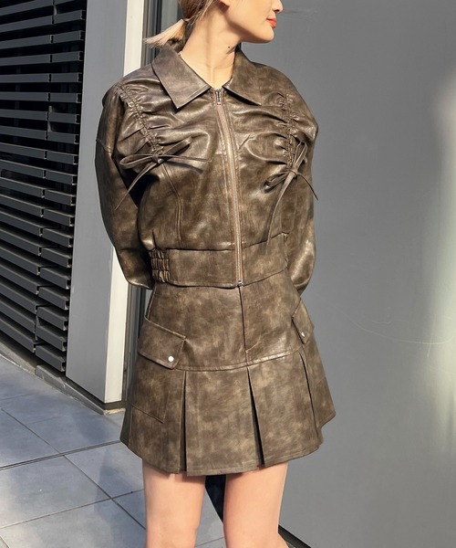 SPIRALGIRL（スパイラルガール）の「合皮ギャザーショートジャケット（ブルゾン・レディース・ブラック/オフホワイト/ブラウン・FREE）」の18枚目の写真