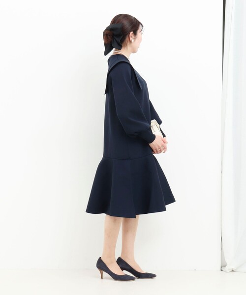 MICO COULIER（ミコクリエ）の「ミラノリブ　デザインワンピース（ワンピース・レディース・ネイビー/グレイッシュベージュ・38）」の5枚目の写真