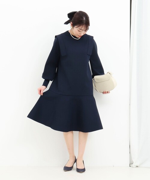 MICO COULIER（ミコクリエ）の「ミラノリブ　デザインワンピース（ワンピース・レディース・ネイビー/グレイッシュベージュ・38）」の6枚目の写真