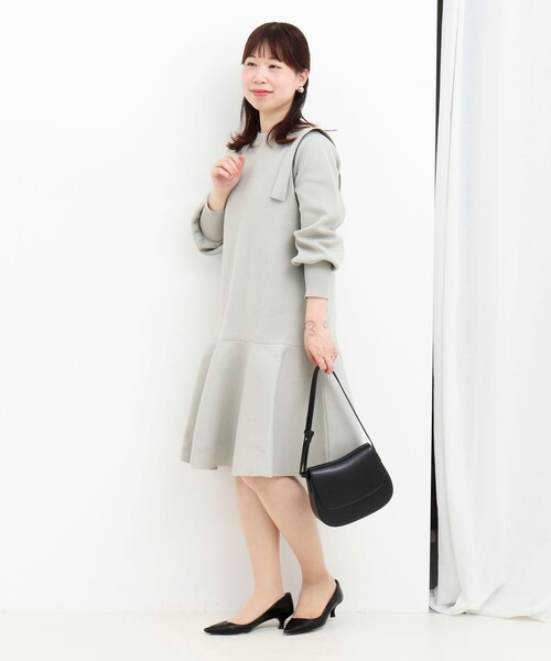 MICO COULIER（ミコクリエ）の「ミラノリブ　デザインワンピース（ワンピース・レディース・ネイビー/グレイッシュベージュ・38）」の9枚目の写真