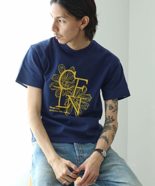 FFEIN(フェイン)の「【FFEIN(フェイン)】フラワー刺繍ロゴショート丈Tシャツ / Tシャツ クルーネック 半袖 刺繍 花柄 【短丈】(Tシャツ/カットソー・メンズ・ホワイト/ブラック/ネイビー・LARGE/MEDIUM/SMALL)」の1枚目の写真
