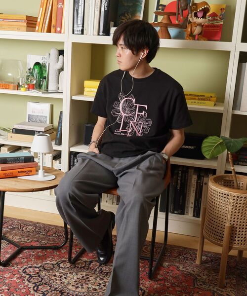 FFEIN(フェイン)の「【FFEIN(フェイン)】フラワー刺繍ロゴショート丈Tシャツ / Tシャツ クルーネック 半袖 刺繍 花柄 【短丈】(Tシャツ/カットソー・メンズ・ホワイト/ブラック/ネイビー・LARGE/MEDIUM/SMALL)」の9枚目の写真