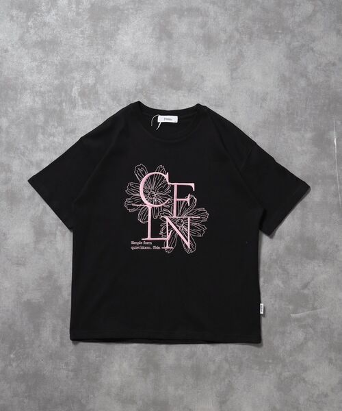 FFEIN(フェイン)の「【FFEIN(フェイン)】フラワー刺繍ロゴショート丈Tシャツ / Tシャツ クルーネック 半袖 刺繍 花柄 【短丈】(Tシャツ/カットソー・メンズ・ホワイト/ブラック/ネイビー・LARGE/MEDIUM/SMALL)」の19枚目の写真
