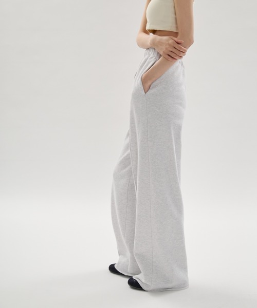 emmi（エミ）の「スウェットワイドパンツ【セットアップ対応】（スウェットパンツ・レディース・ライトグレー/チャコールグレー・0/1）」の13枚目の写真