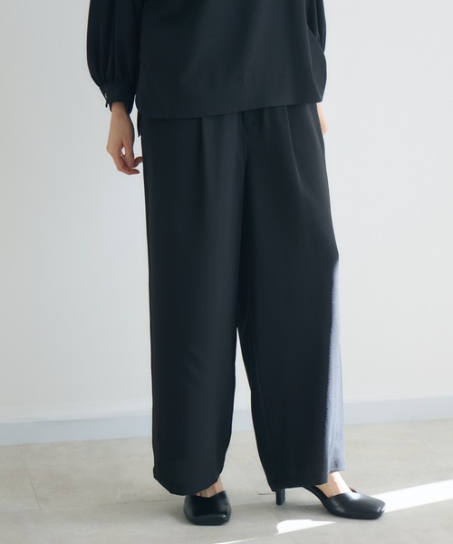 KATHARINE ROSS(キャサリンロス)の「【KATHARINE ROSS】【接触冷感/UV/通気性】ウォッシャブルイージーストレートパンツ(その他パンツ・レディース・ブラック・MEDIUM)」の7枚目の写真