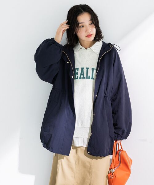 Green　Parks（グリーンパークス）の「撥水加工ミディ丈マウンテンパーカー（マウンテンパーカー・レディース・ベージュ/ネイビー/ホワイト系その他2・FREE）」の7枚目の写真