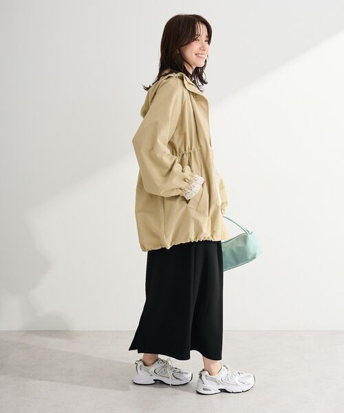 Green　Parks（グリーンパークス）の「撥水加工ミディ丈マウンテンパーカー（マウンテンパーカー・レディース・ベージュ/ネイビー/ホワイト系その他2・FREE）」の16枚目の写真