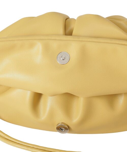 Green Parks(グリーンパークス)の「パテッドドロストショルダーバッグ(ショルダーバッグ・レディース・イエロー/ブラック/アイボリー/グリーン・FREE)」の14枚目の写真