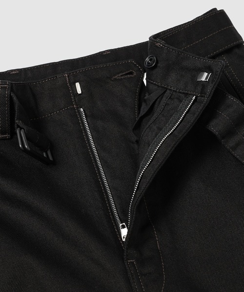 LEMAIRE（ルメール）の「TWISTED BELTED PANTS（その他パンツ・メンズ・ブラック・M/S）」の6枚目の写真