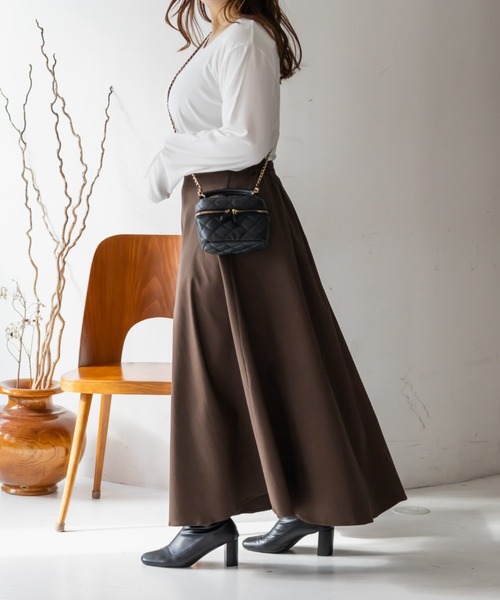 CLETTE(クレット)の「CLETTEオリジナルフレアロングスカート(スカート・レディース・ライトベージュ/ブラウン/ブラック・LL/3L/4L)」の11枚目の写真
