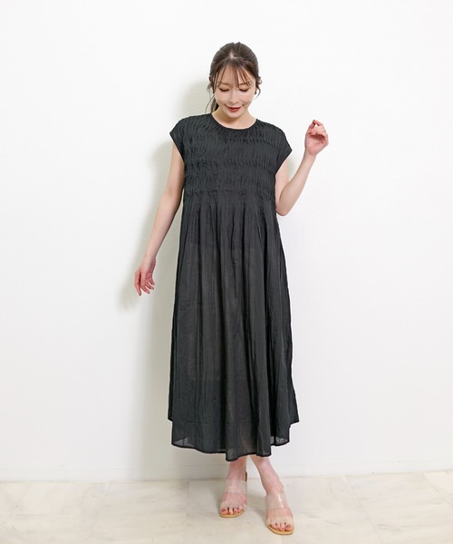 Belta attrice(ベルタアトリーチェ)の「リゾート インドコットンボイルプリーツロングワンピース/袖なし(ワンピース・レディース・ブラック/ブルー/ホワイト・FREE)」の13枚目の写真
