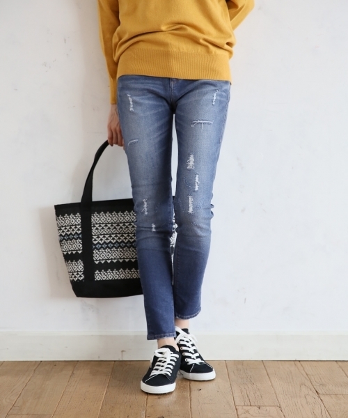 LEPSIM（レプシィム）の「ストレッチデニムスリムパンツ　708278（デニムパンツ・レディース・ブルー系その他/ブルー/ワンウォッシュ/グレー系その他/ホワイト・MEDIUM/SMALL/LARGE）」の4枚目の写真