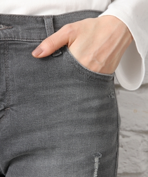 LEPSIM（レプシィム）の「ストレッチデニムスリムパンツ　708278（デニムパンツ・レディース・ブルー系その他/ブルー/ワンウォッシュ/グレー系その他/ホワイト・MEDIUM/SMALL/LARGE）」の14枚目の写真