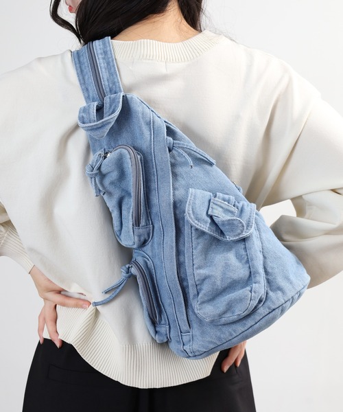 crossi(クロッシー)の「デニム マルチポケット ボディバッグ(ボディバッグ/ウエストポーチ・レディース・ブルー/ブラック/ネイビー・FREE)」の14枚目の写真
