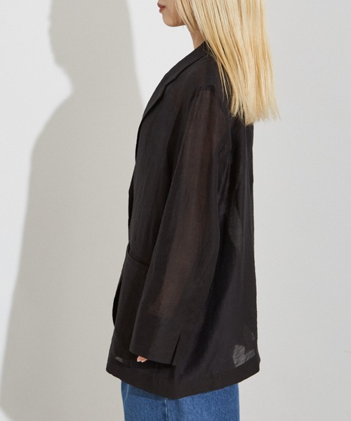 NOMINE（ノミネ）の「【NOMINE】バックスリット シルキー シアー ジャケット（テーラードジャケット・レディース・キャメル/ブラック・フリー）」の17枚目の写真