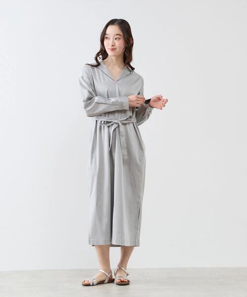 LOGEMENT DE CLAIRE(ロジュモンドクレール)の「オープンカラーワンピース(シャツワンピース・レディース・ライトグレー/ベージュ/インディゴブルー・FREE)」の5枚目の写真
