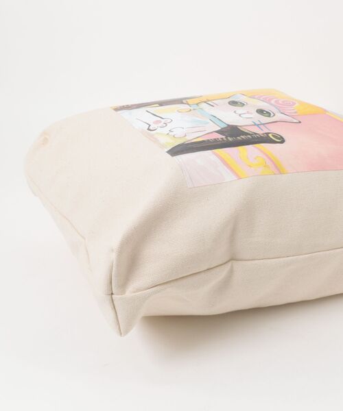 PAUL & JOE ACCESSOIRES(ポールアンドジョーアクセソワ)の「【PAUL & JOE ACCESSOIRES /ポール アンド ジョー アクセソワ 】 CANVAS(LOGO CHARM) ロゴチャーム付き縦型トートバッグ(トートバッグ・レディース・イエロー/ブラウン/ブラック/ブルー・FREE)」の6枚目の写真