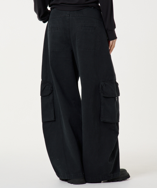 UNKNOWN PLANET（アンノウンプラネット）の「カーブドカーゴ綿パンツブラック（その他パンツ・レディース・その他・LARGE/MEDIUM/SMALL）」の9枚目の写真