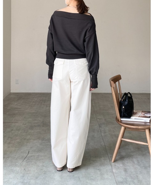 She's Closet(シーズクローゼット)の「長袖 ワンショルダー オフショルダー 指穴サムホール スウェット トップス(スウェット・レディース・スミクロ/杢グレー/アイボリー/ブラック・FREE)」の12枚目の写真