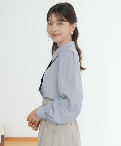 ASTORIA ODIER（アストリアオディール）の「デタッチャブルボウタイブラウス（２WAY仕様）（シャツ/ブラウス・レディース・イエロー/ホワイト/グレイッシュブルー/ピンクベージュ・MEDIUM）」の21枚目の写真