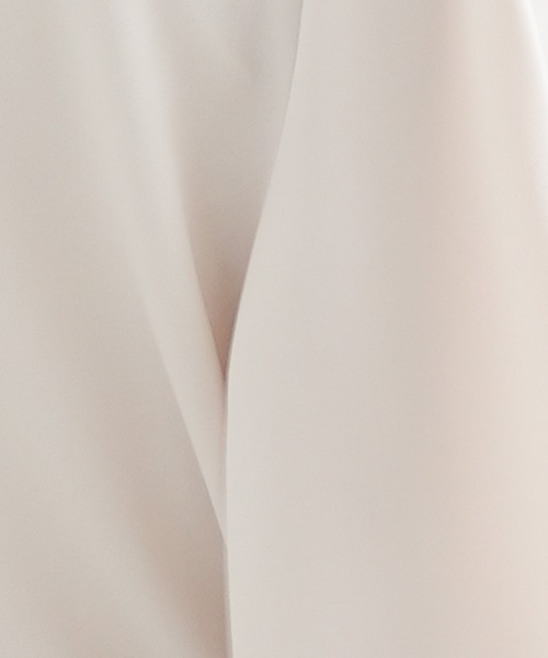 ASTORIA ODIER（アストリアオディール）の「デタッチャブルボウタイブラウス（２WAY仕様）（シャツ/ブラウス・レディース・イエロー/ホワイト/グレイッシュブルー/ピンクベージュ・MEDIUM）」の17枚目の写真