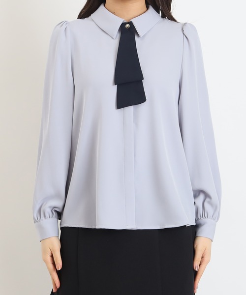 ASTORIA ODIER（アストリアオディール）の「デタッチャブルボウタイブラウス（２WAY仕様）（シャツ/ブラウス・レディース・イエロー/ホワイト/グレイッシュブルー/ピンクベージュ・MEDIUM）」の8枚目の写真