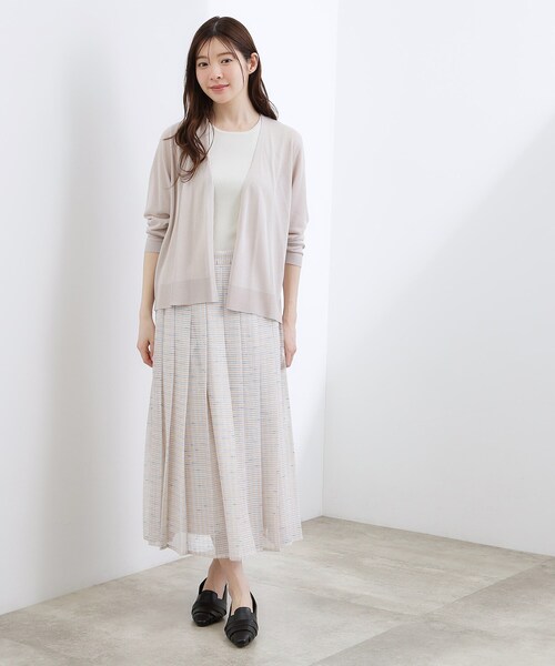 grove（グローブ）の「高評価！【接触冷感／UVカットetc】ベーシックショートカーディガン（カーディガン/ボレロ・レディース・ライトグレー/ブラック/オフホワイト/ナチュラル/ブルー・02/00/04/05）」の16枚目の写真
