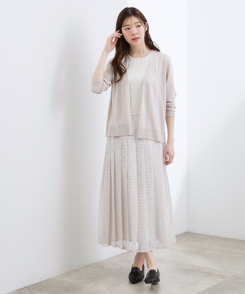 grove（グローブ）の「高評価！【接触冷感／UVカットetc】ベーシックショートカーディガン（カーディガン/ボレロ・レディース・ライトグレー/ブラック/オフホワイト/ナチュラル/ブルー・02/00/04/05）」の17枚目の写真