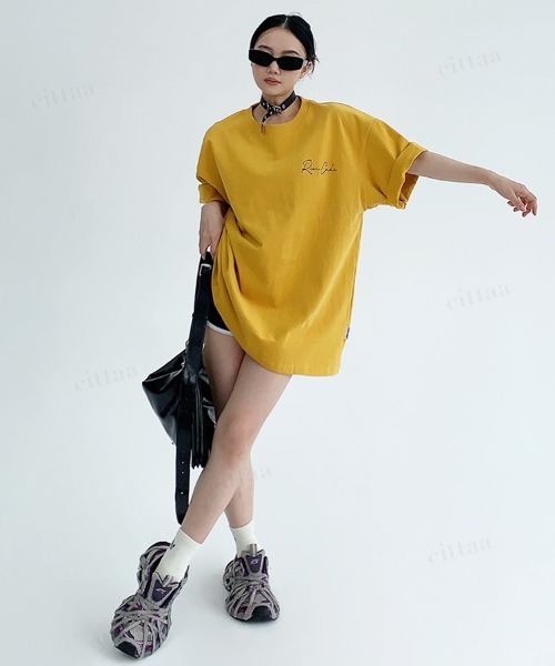 Dalfwin(ダールフィン)の「韓国ファッション RICECAKEフェイクレザーラベル付き筆記体ロゴ半袖Tシャツ(Tシャツ/カットソー・レディース・ホワイト/グレー/イエロー・FREE)」の11枚目の写真