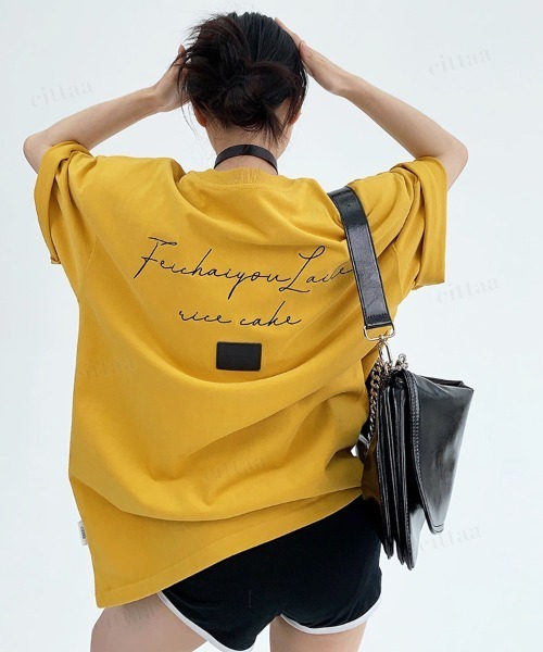 Dalfwin(ダールフィン)の「韓国ファッション RICECAKEフェイクレザーラベル付き筆記体ロゴ半袖Tシャツ(Tシャツ/カットソー・レディース・ホワイト/グレー/イエロー・FREE)」の16枚目の写真