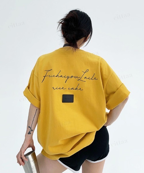 Dalfwin(ダールフィン)の「韓国ファッション RICECAKEフェイクレザーラベル付き筆記体ロゴ半袖Tシャツ(Tシャツ/カットソー・レディース・ホワイト/グレー/イエロー・FREE)」の19枚目の写真