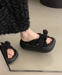 ラインストーンシリボン厚底サンダル