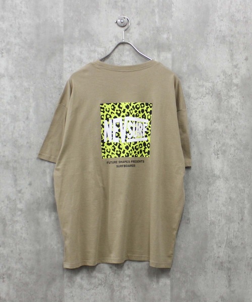 NEV(ネブ)の「【NEV】BIG プリント Tシャツ(Tシャツ/カットソー・メンズ・ホワイト系その他/ベージュ系その他2/ブラック系その他4/ベージュ/オレンジ/ブルー系その他/オフホワイト/ダークグリーン/ブラック系その他/ブラック系その他3/ブラック/ホワイト系その他5/ホワイト系その他6/ホワイト系その他7/ブラック系その他2・M/L/XL)」の12枚目の写真
