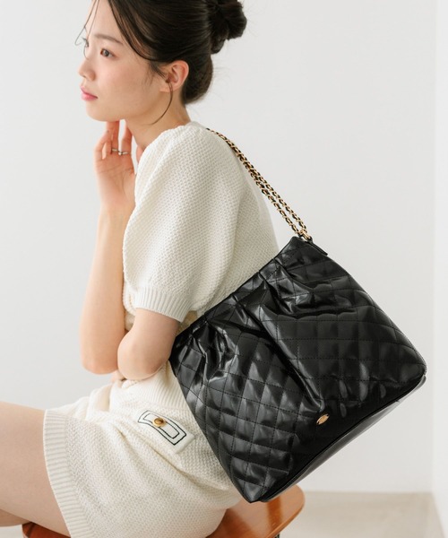 Heather(ヘザー)の「キルティングショルダーBAG 664025(ショルダーバッグ・レディース・ブラック/アイボリー・ONE SIZE)」の1枚目の写真