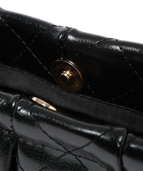 Heather(ヘザー)の「キルティングショルダーBAG 664025(ショルダーバッグ・レディース・ブラック/アイボリー・ONE SIZE)」の10枚目の写真
