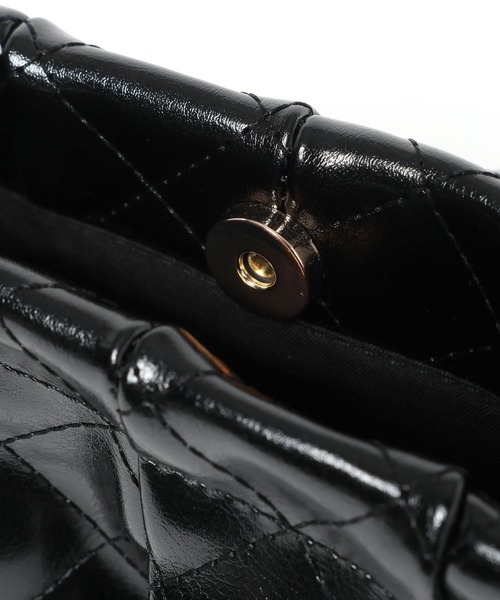 Heather(ヘザー)の「キルティングショルダーBAG 664025(ショルダーバッグ・レディース・ブラック/アイボリー・ONE SIZE)」の11枚目の写真