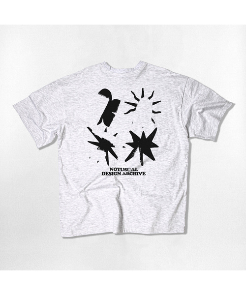 NOTUSUAL(ノットユージュアル)の「グランジシンボル オーバーサイズ 半袖Tシャツ 4カラー(Tシャツ/カットソー・レディース・ネイビー/ホワイト/ホワイト×グレー/ブラック・SMALL/MEDIUM/LARGE/X-LARGE)」の3枚目の写真