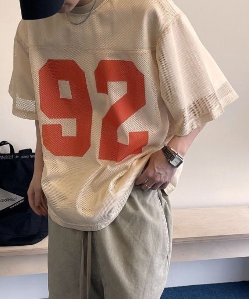 B.R.U(ブル)の「ナンバリングメッシュゲーミングシャツ(Tシャツ/カットソー・メンズ・ベージュ/ネイビー・FREE)」の5枚目の写真
