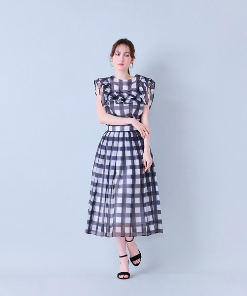 Audie a Muses(オーディアミューズ)の「ビッグギンガムラッフルブラウス(シャツ/ブラウス・レディース・ブルー/ブラック・38/40/42)」の14枚目の写真