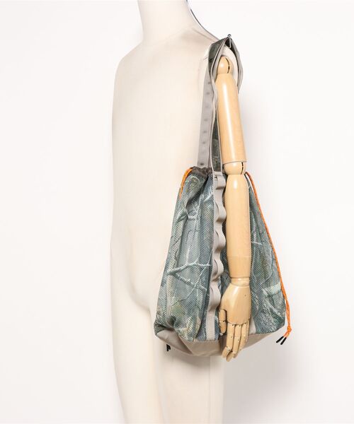 WEEKEND(ER)(ウィークエンダー)の「WEEKEND(ER)/ウィークエンダー トートバッグ 巾着 WKD MESH TOTE CAMO 7916201(トートバッグ・メンズ・カモフラージュ・FREE)」の10枚目の写真