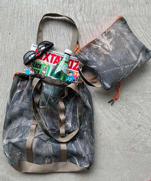 WEEKEND(ER)(ウィークエンダー)の「WEEKEND(ER)/ウィークエンダー トートバッグ 巾着 WKD MESH TOTE CAMO 7916201(トートバッグ・メンズ・カモフラージュ・FREE)」の2枚目の写真