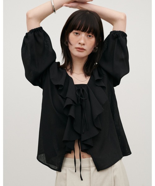 LARUTA（ラルータ）の「【LARUTA】［WEB限定］ヴィンテージメッシュフリルブラウス（シャツ/ブラウス・レディース・ブラック/ベージュ/オフホワイト・MEDIUM）」の2枚目の写真