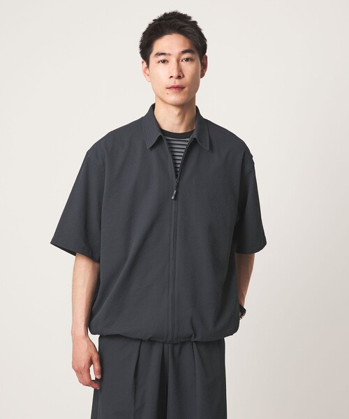 green label relaxing(グリーンレーベルリラクシング)の「【WEB限定】<GLR or>ジップ ショートスリーブ 半袖 シャツ -吸水速乾-(シャツ/ブラウス・メンズ・ダークグレー/ブラック/ダークブラウン・L/S/M)」の7枚目の写真